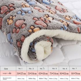 Dog sleeping mat warm thickened Sleeping pad blanket;  dog house warm mattress pet cushion (colour: Curry footprints, size: No.5 69*52cm)
